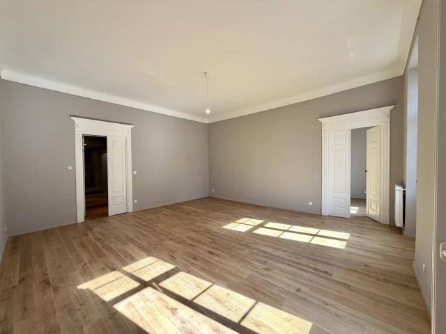 Appartement 5 pièces 153 m²