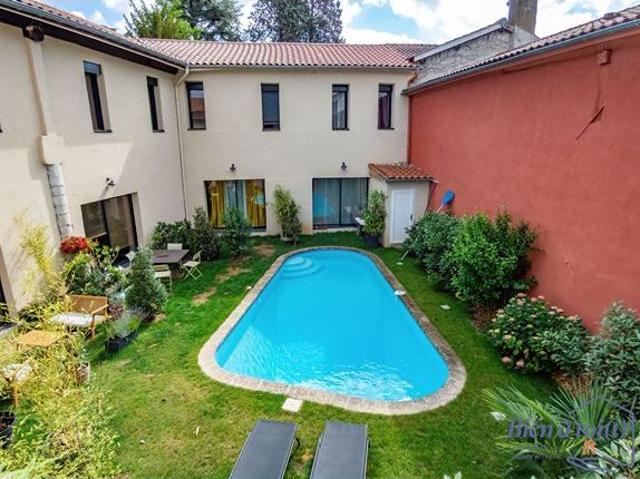 Appartement 5 pièces 154 m²