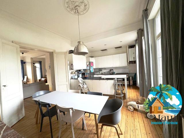 Appartement 5 pièces 154 m²