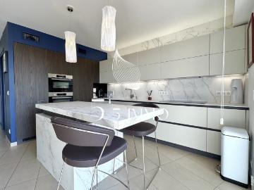 Appartement 5 pièces 154 m²