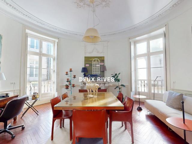 Appartement 5 pièces 155 m²