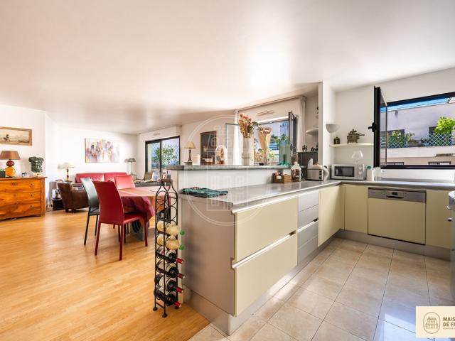Appartement 5 pièces 156 m²