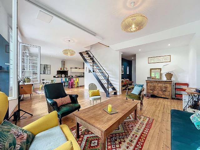 Appartement 6 pièces 203 m²