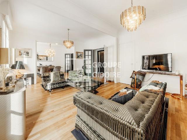 Appartement 5 pièces 156 m²