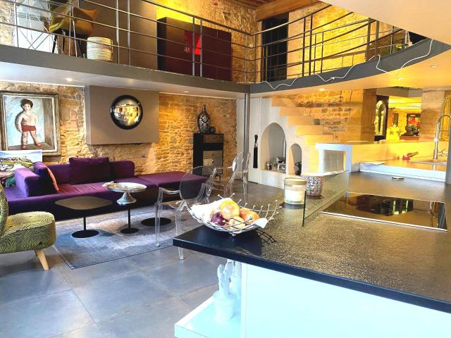 Appartement 5 pièces 156 m²