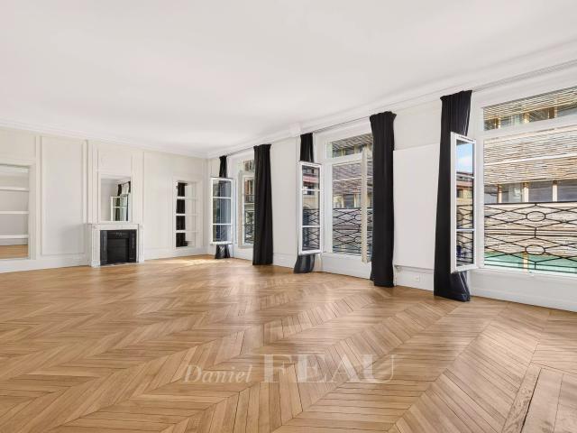 Appartement 5 pièces 158 m²