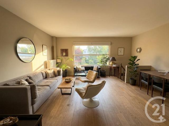 Appartement 5 pièces 158 m²