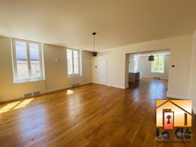 Appartement 5 pièces 158 m²
