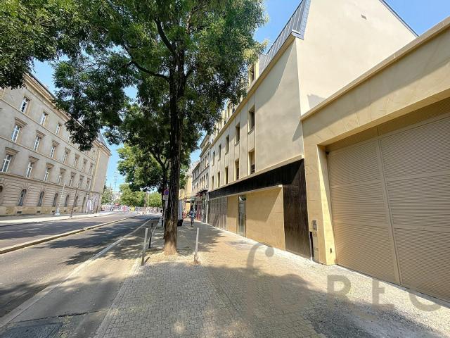 Appartement 5 pièces 158 m²