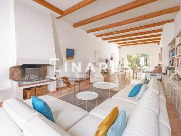 Appartement 5 pièces 161 m²