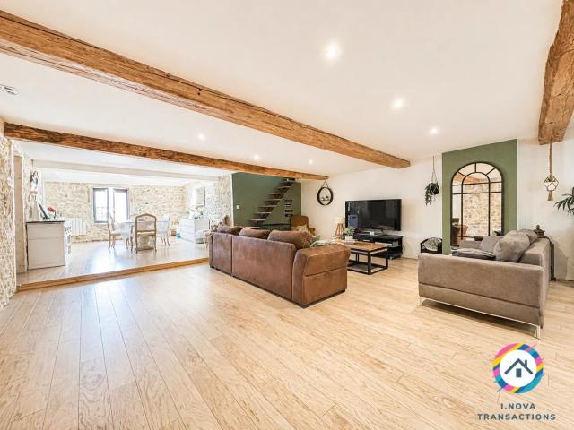Appartement 5 pièces 162 m²