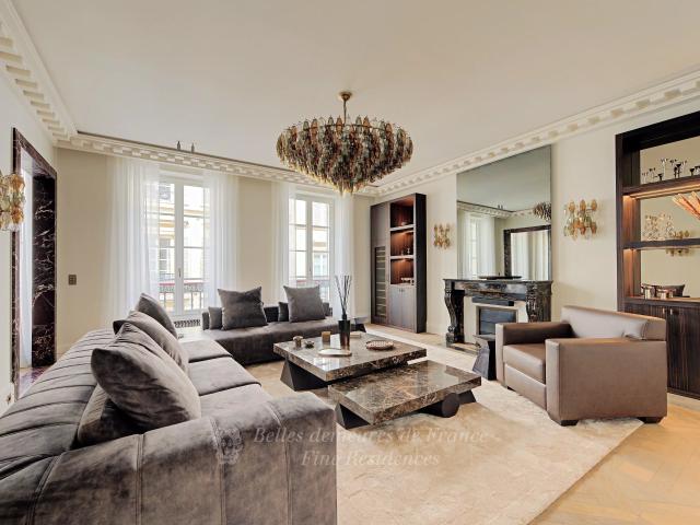Appartement 5 pièces 163 m²