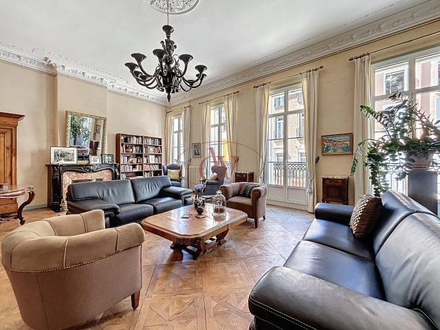 Appartement 5 pièces 163 m²