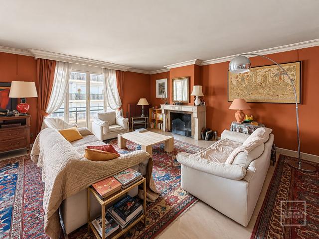 Appartement 5 pièces 165 m²