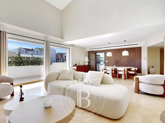 Appartement 5 pièces 166 m²