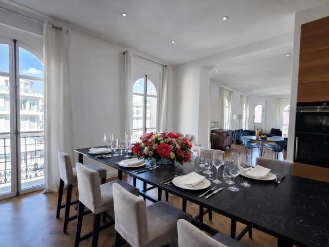 Appartement 5 pièces 170 m²