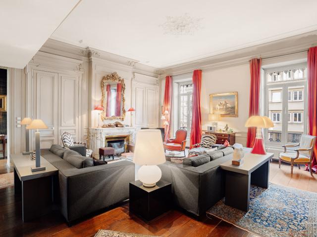 Appartement 5 pièces 169 m²