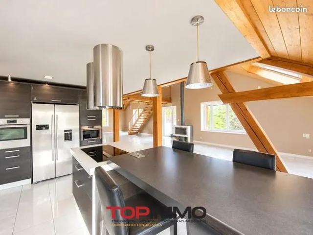 Appartement 5 pièces 169 m²