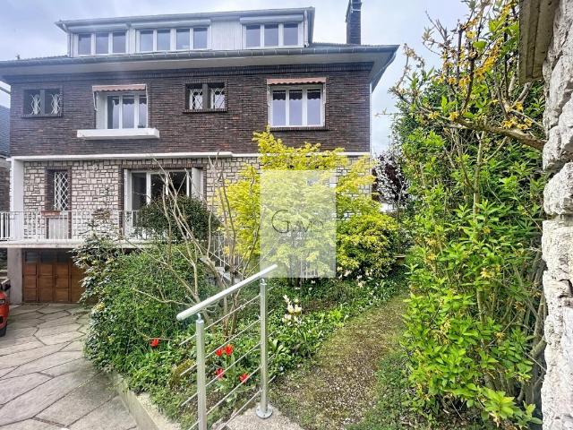Appartement 5 pièces 170 m²