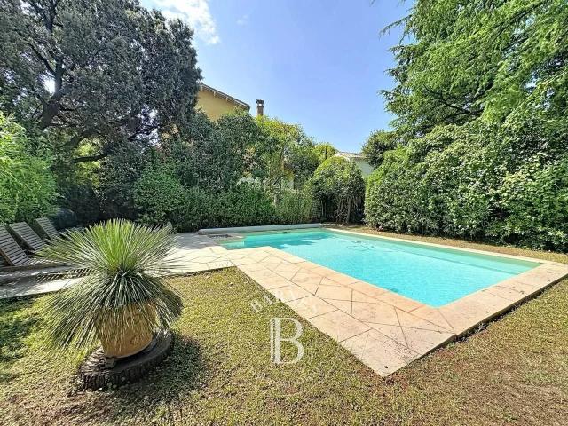 Appartement 5 pièces 170 m²
