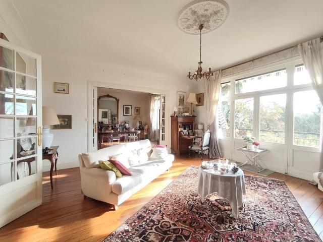 Appartement 5 pièces 172 m²