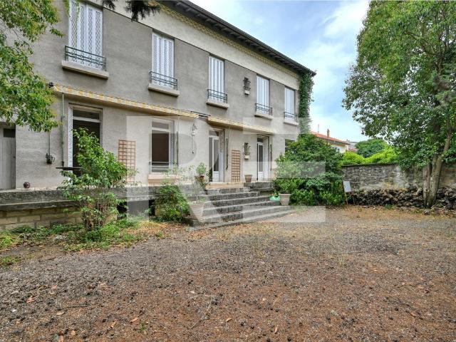 Appartement 5 pièces 172 m²
