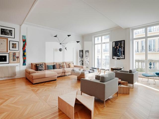 Appartement 5 pièces 173 m²