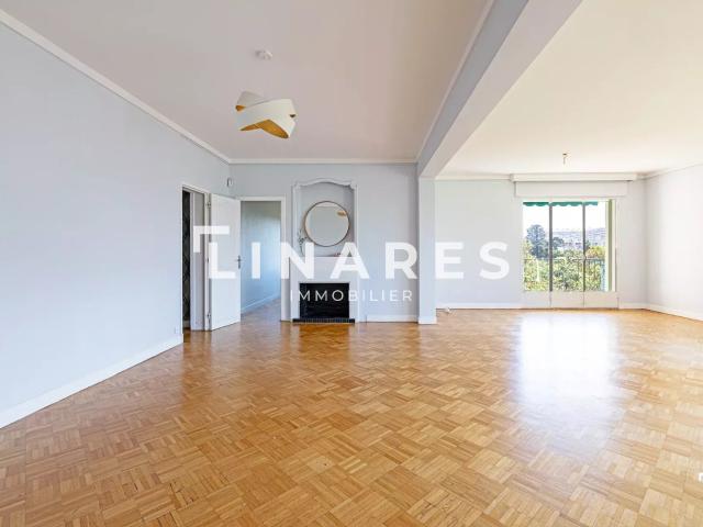 Appartement 5 pièces 174 m²