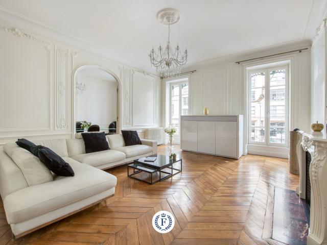 Appartement 5 pièces 175 m²