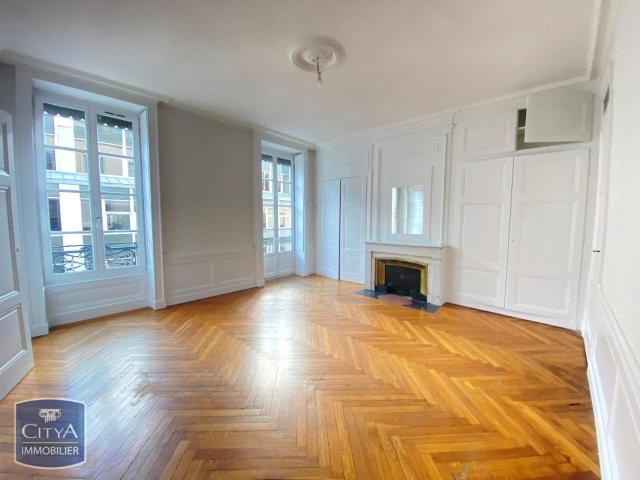 Appartement 5 pièces 176 m²
