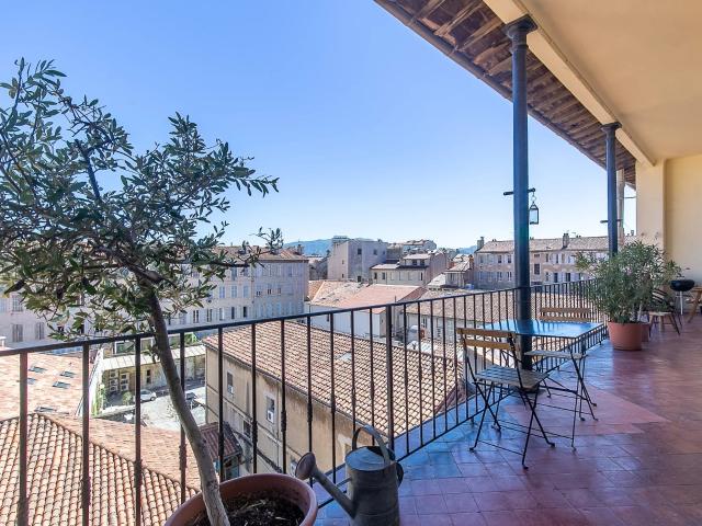 Appartement 5 pièces 177 m²