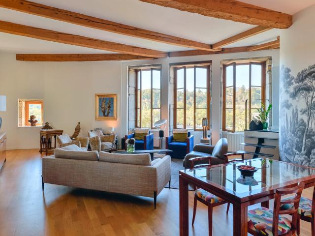 Appartement 5 pièces 179 m²