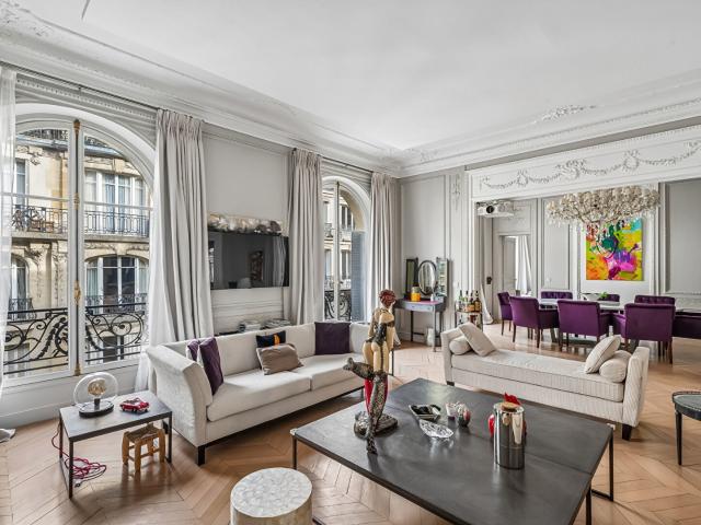 Appartement 5 pièces 179 m²