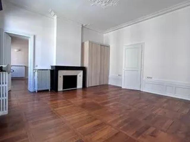 Appartement 5 pièces 180 m²
