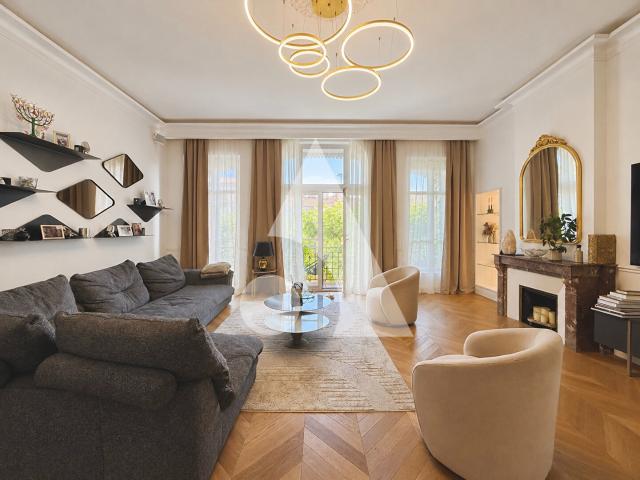 Appartement 5 pièces 180 m²