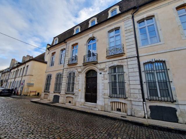 Appartement 5 pièces 180 m²