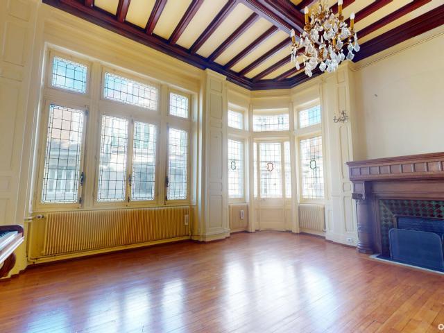 Appartement 5 pièces 180 m²