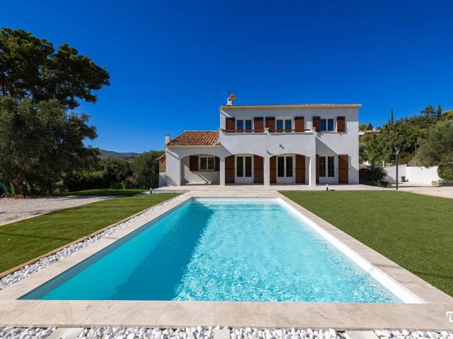 Maison 5 pièces 180 m²