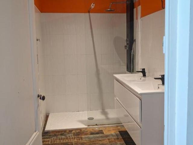 Appartement 5 pièces, 180 m² à louer à Pineuilh 33220