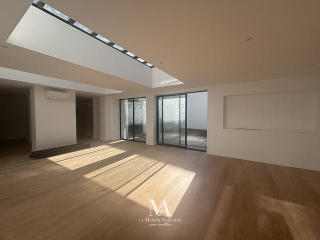 Appartement 5 pièces 181 m²