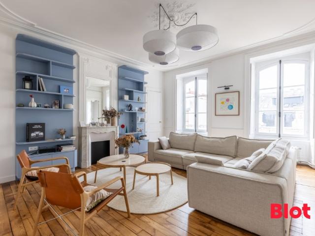 Appartement 5 pièces 182 m²