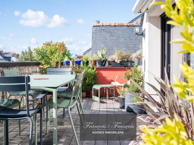 Appartement 5 pièces 184 m²