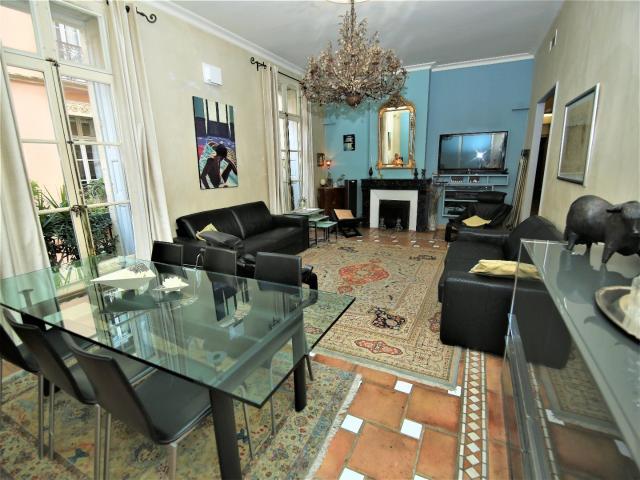 Appartement 5 pièces 185 m²