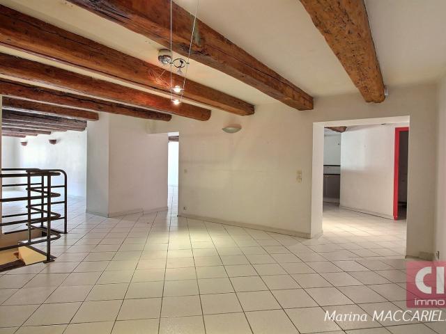 Appartement 5 pièces 188 m²