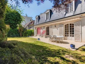 Maison 5 pièces 192 m²