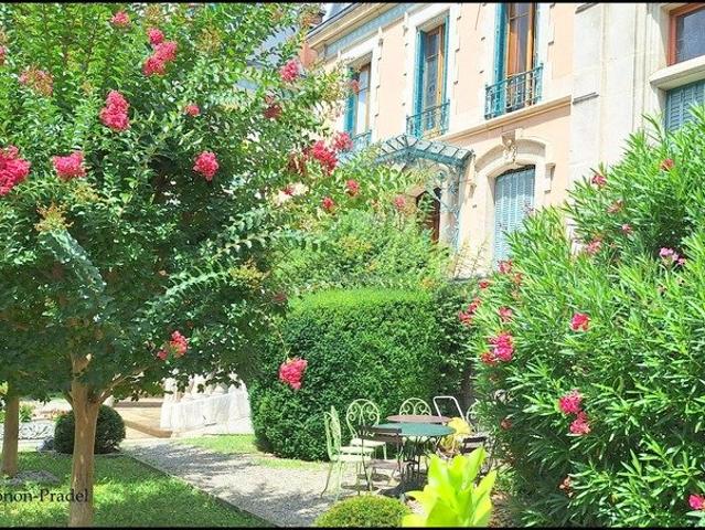Appartement 5 pièces 195 m²