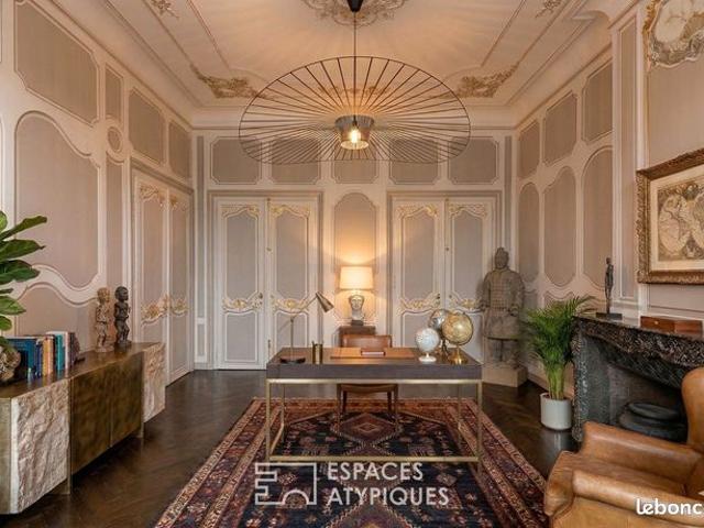 Appartement 5 pièces 196 m²