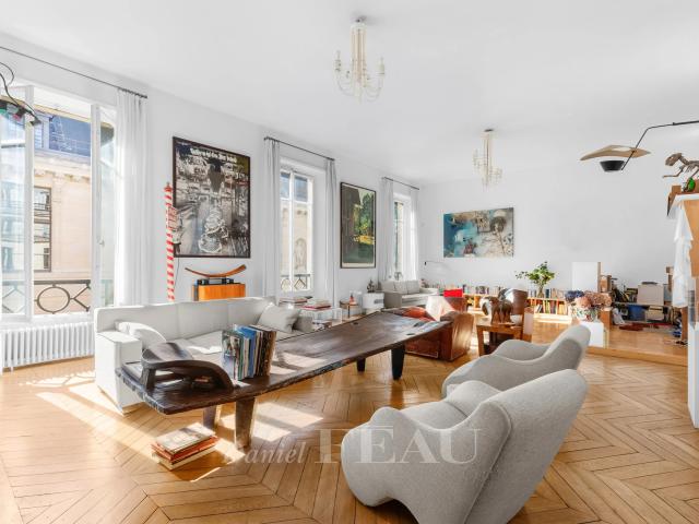 Appartement 5 pièces 196 m²