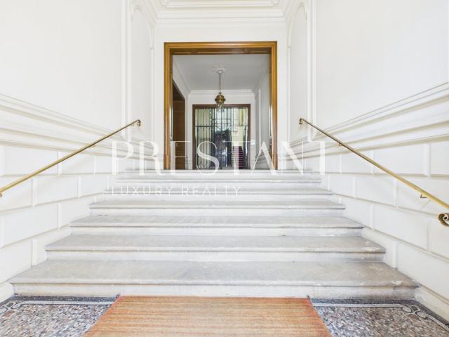 Appartement 5 pièces 199 m²