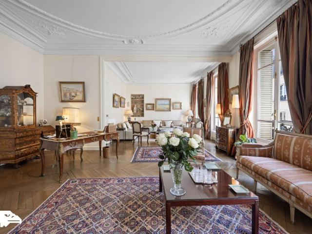 Appartement 5 pièces 200 m²